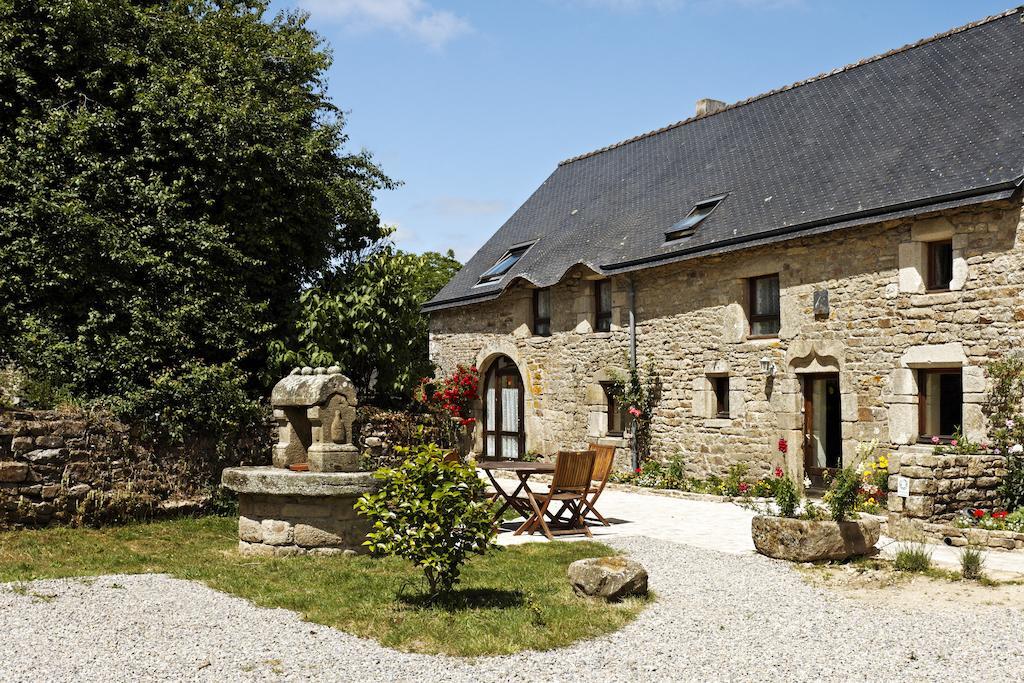 A La Ferme De Kervihern Locoal-Mendon Exterior photo